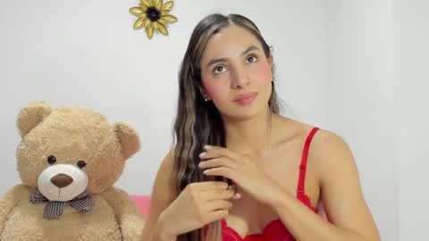 Snapshot of dulce_roberts_ chatting on 12.11.24 Dulce  online show from 12.11.24