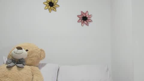 Snapshot of dulce_roberts_ chatting on 12.17.24 Dulce  online show from 12.17.24