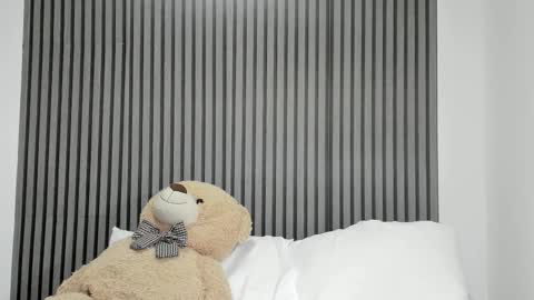 Snapshot of dulce_roberts_ chatting on 10.07.25 Dulce  online show from 10.07.25