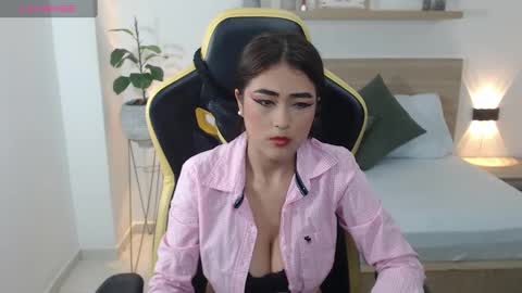 V I C T O R I A online show from 03.03.25