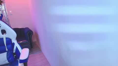 dulce_viioleta online show from 12.14.25