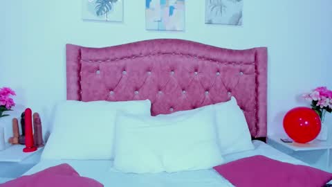 Snapshot of dulceangelita chatting on 12.29.24 Dulce online show from 12.29.24