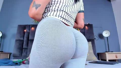 DULCE AURORA online show from 05.05.26