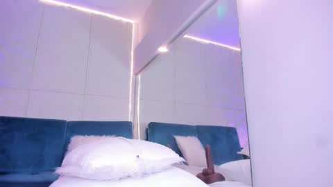 Dulce  online show from 03.05.26