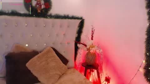 Dulcey online show from 12.16.25