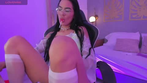 D U N A online show from 04.25.26