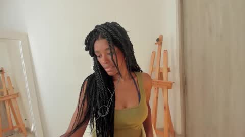 Snapshot of duna_du chatting on 12.10.24 My birthday is tomorrow November 30 online show from 12.10.24