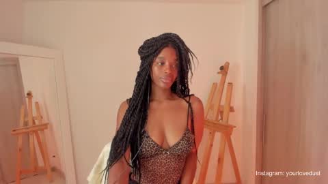 Snapshot of duna_du chatting on 12.12.24 My birthday is tomorrow November 30 online show from 12.12.24