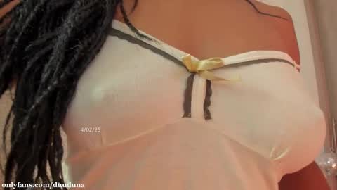 Snapshot of duna_du chatting on 02.04.25 My birthday is tomorrow November 30 online show from 02.04.25