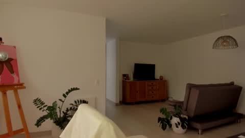 Snapshot of duna_du chatting on 12.15.25 My birthday is tomorrow November 30 online show from 12.15.25