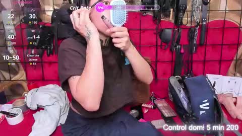 Snapshot of dunnadan_bms chatting on 11.18.25 dunnadan_bms online show from 11.18.25