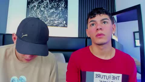 Snapshot of duolust chatting on 11.11.25 Thomas and Noah online show from 11.11.25