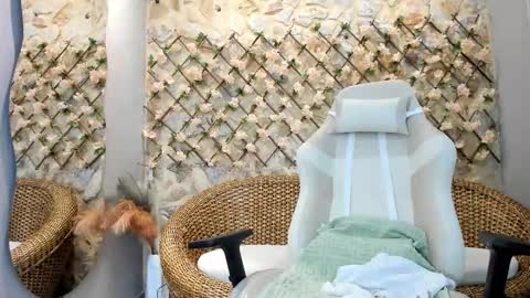 duskybeautyy online show from 12.14.25