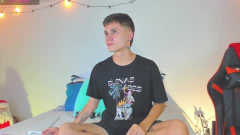 Snapshot of dustinlevine chatting on 12.16.24 Dustin Levy online show from 12.16.24