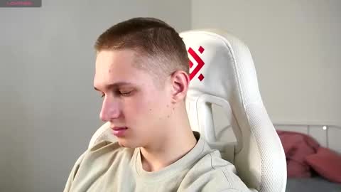 Dustyn online show from 02.28.25