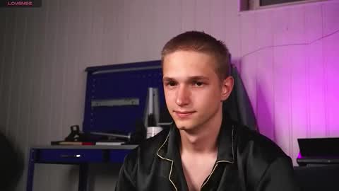 Dustyn online show from 09.24.25