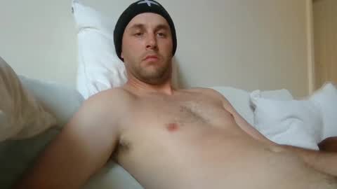 Snapshot of dustyroy09 chatting on 12.17.24 dustyroy09 online show from 12.17.24