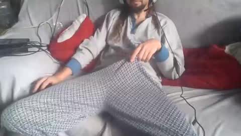 dv3nd3 online show from 11.13.25