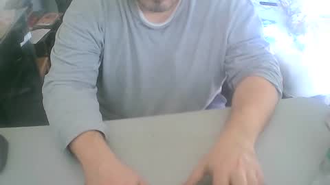 Snapshot of dwizziz chatting on 10.19.25 Ivan online show from 10.19.25