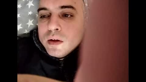 Snapshot of dwizziz chatting on 11.19.25 Ivan online show from 11.19.25