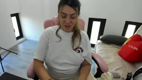 Snapshot of dyanakaylin chatting on 05.04.26 dayana online show from 05.04.26
