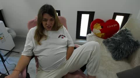 Snapshot of dyanakaylin chatting on 06.06.26 dayana online show from 06.06.26
