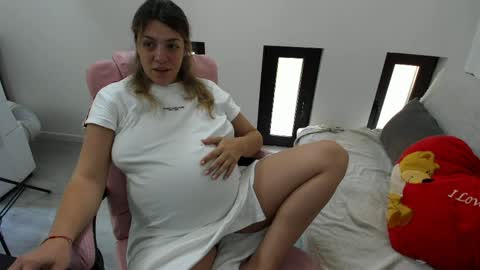 Snapshot of dyanakaylin chatting on 06.07.26 dayana online show from 06.07.26