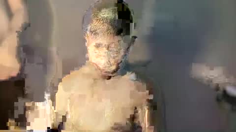 Snapshot of dydledydledee chatting on 11.25.25 jay online show from 11.25.25
