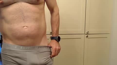 Snapshot of dylan1300 chatting on 02.01.26 dylan1300 online show from 02.01.26