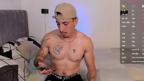 Snapshot of dylan_spencer chatting on 02.23.25 Bryan model independient online show from 02.23.25