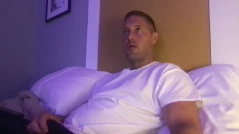 Snapshot of dylan_thick chatting on 10.07.25 Dylans ThicK online show from 10.07.25