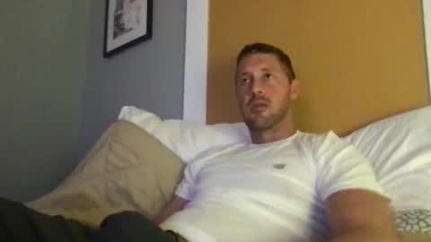 Snapshot of dylan_thick chatting on 10.25.25 Dylans ThicK online show from 10.25.25
