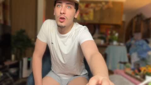 Dylan Daniel 7.8 online show from 10.13.25