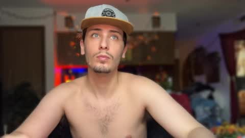 Dylan Daniel 7.8 online show from 10.17.25