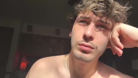 Dylan Daniel 7.8 online show from 11.18.25