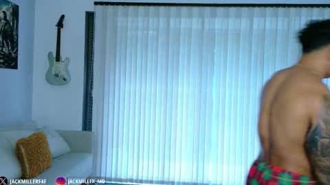 Snapshot of dylanrivera_ chatting on 10.27.25 Dylan Rivera online show from 10.27.25