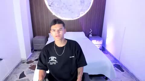 dylanroyce_ online show from 03.08.26