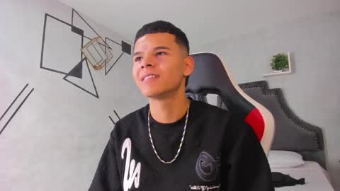 dylanroyce_ online show from 06.03.26