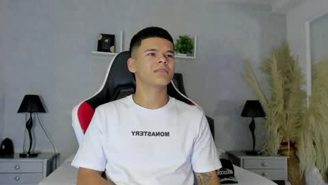 dylanroyce_ online show from 06.05.26