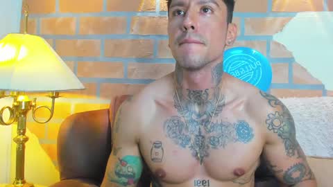 D Y L A N online show from 03.04.25