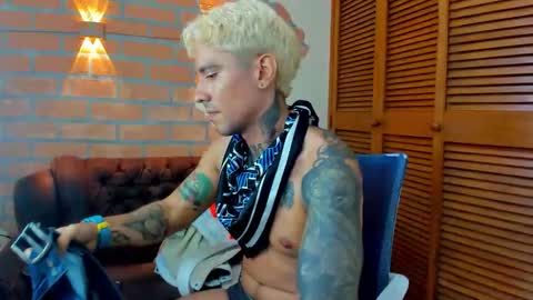 D Y L A N online show from 09.09.25