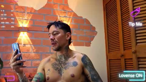 D Y L A N online show from 11.01.25