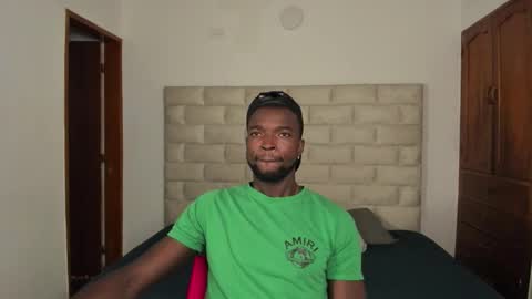 Dylan Taylor online show from 11.18.25