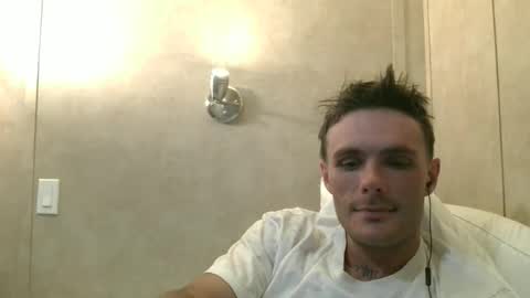 Snapshot of dylp400 chatting on 12.28.24 dylp400 online show from 12.28.24