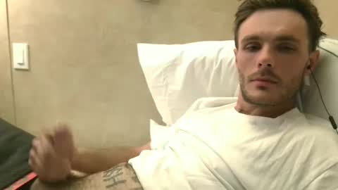 Snapshot of dylp400 chatting on 01.08.25 dylp400 online show from 01.08.25