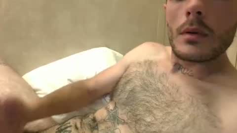 Snapshot of dylp400 chatting on 01.10.25 dylp400 online show from 01.10.25