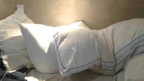 Snapshot of dylp400 chatting on 02.26.25 dylp400 online show from 02.26.25