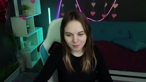 Snapshot of dyna_bae chatting on 02.18.25 Dyna online show from 02.18.25