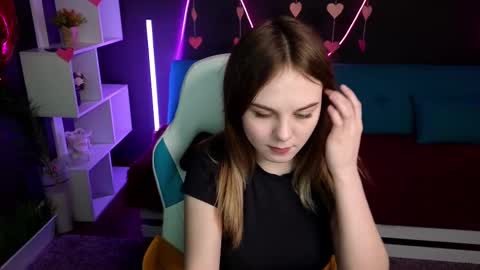 Snapshot of dyna_bae chatting on 02.19.25 Dyna online show from 02.19.25