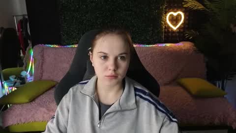 Snapshot of dyna_bae chatting on 09.14.25 Dyna online show from 09.14.25